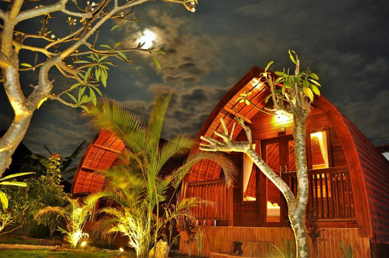 Setilas Bungalows Batununggul Exterior foto
