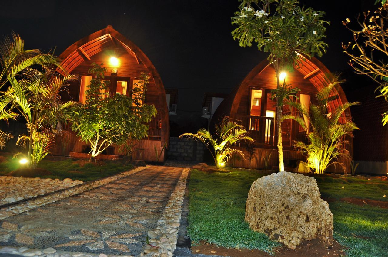 Setilas Bungalows Batununggul Exterior foto